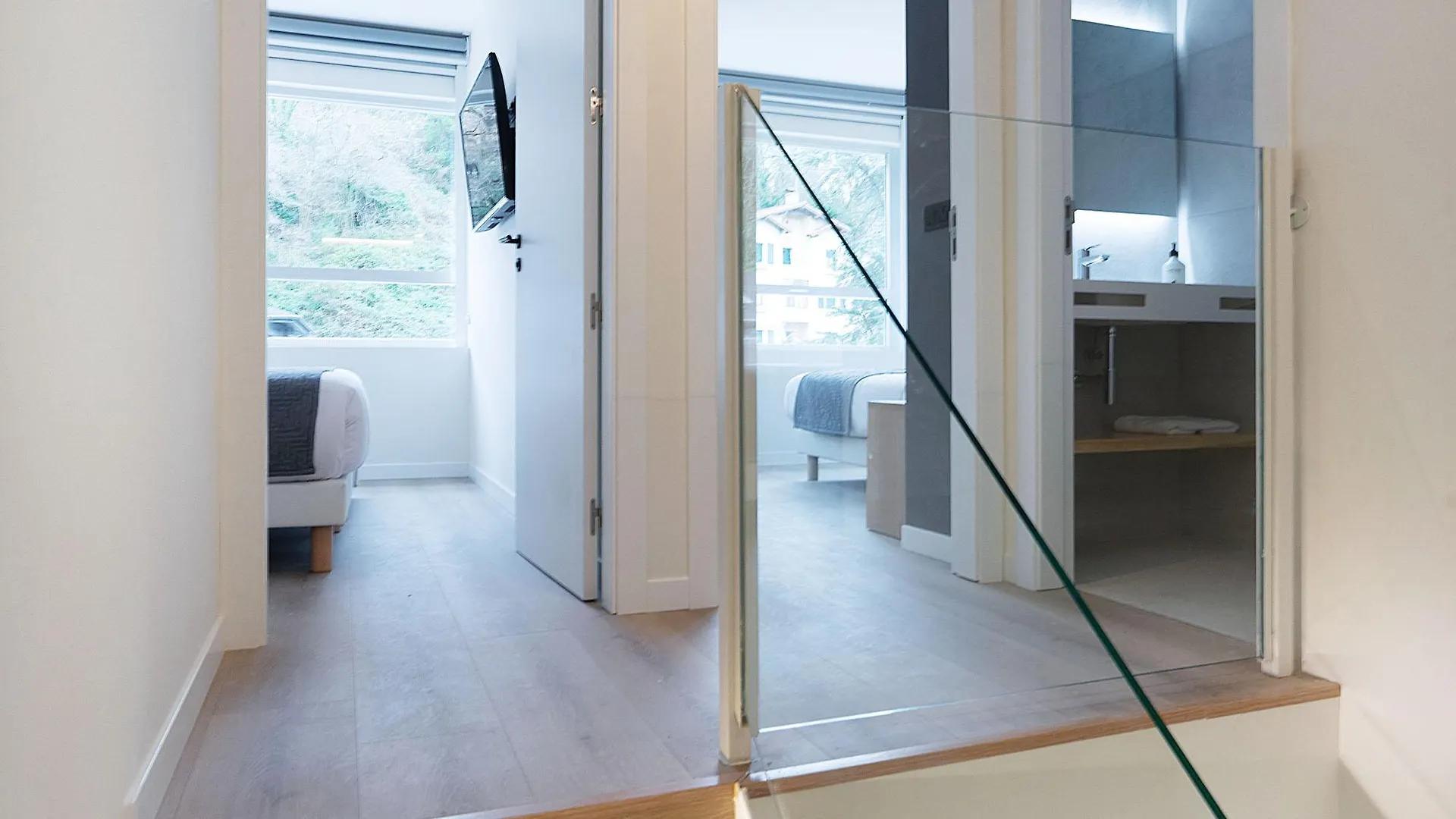 Hotel Distrito Oeste San Sebastian 2*,  Spain
