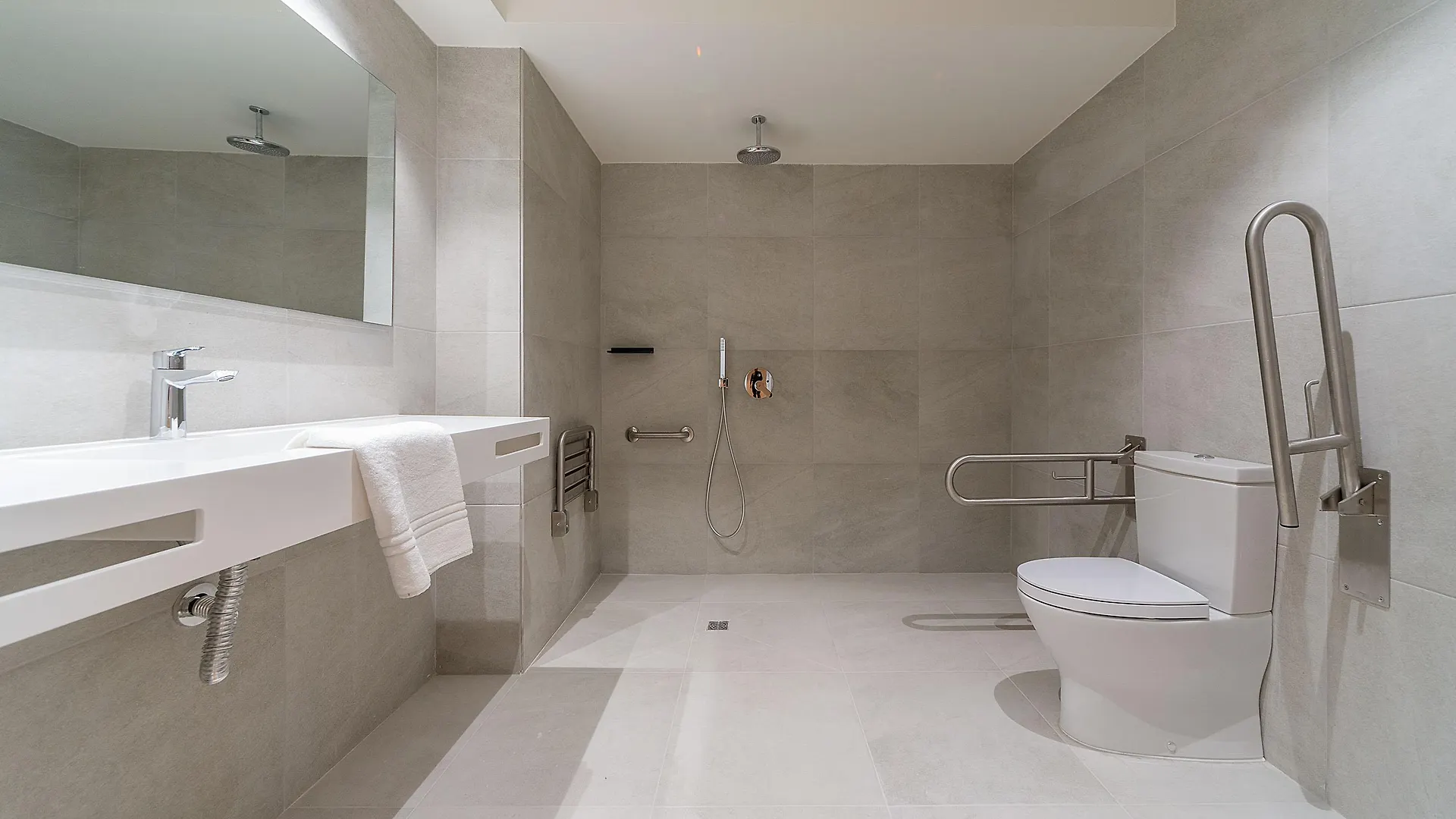 Hotel Distrito Oeste San Sebastian 2*,