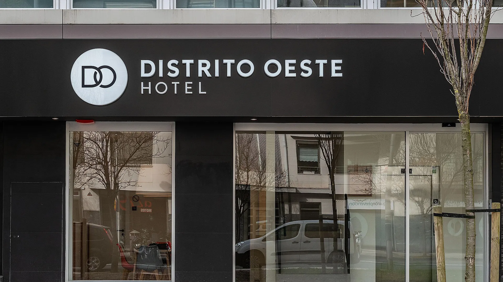 **  סן סבסטיאן Hotel Distrito Oeste ספרד