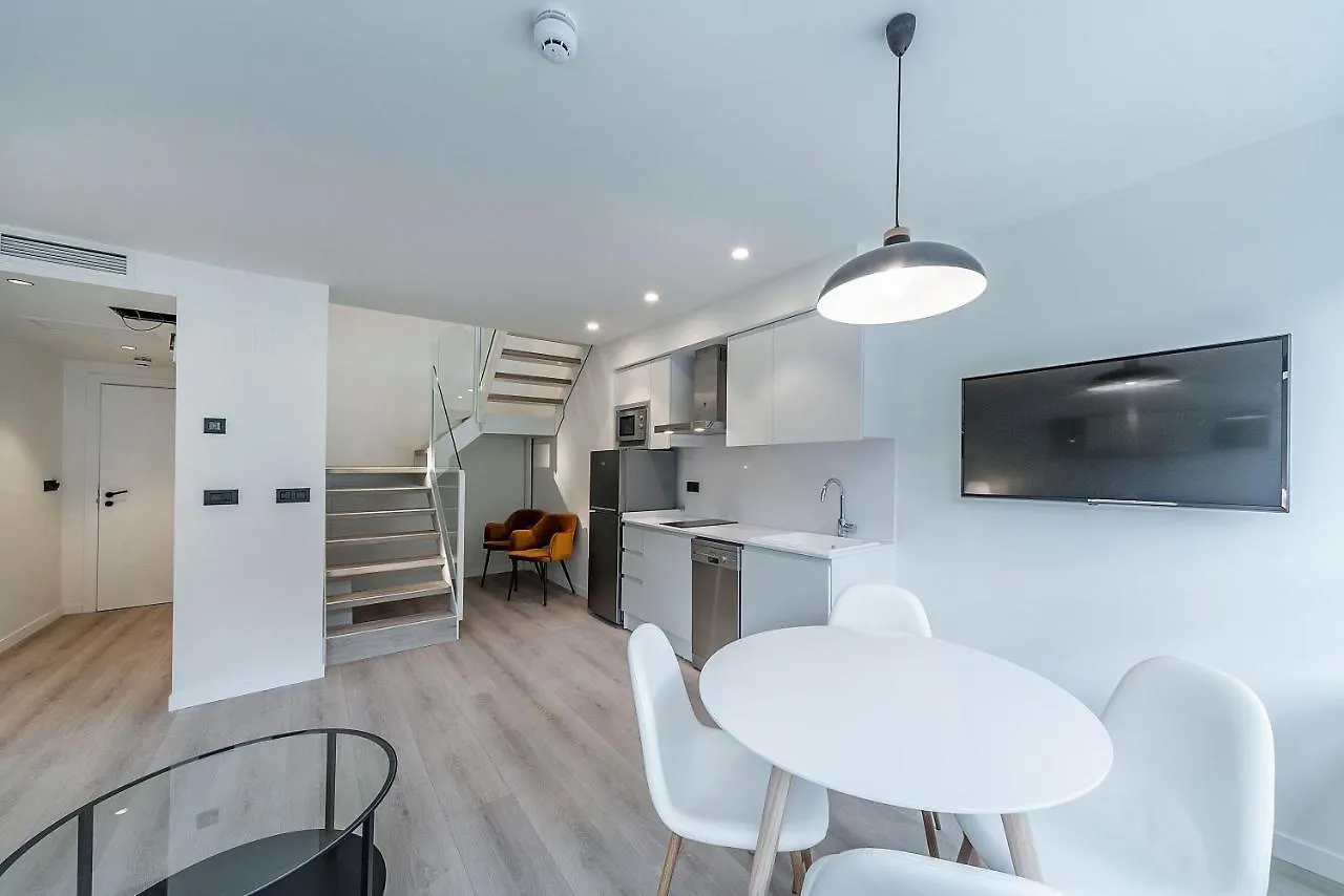 סן סבסטיאן Hotel Distrito Oeste סן סבסטיאן